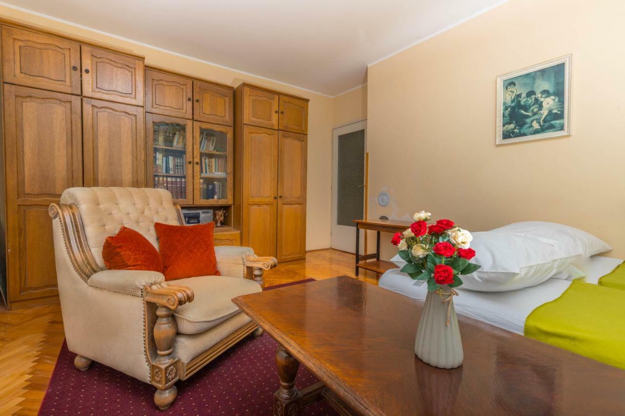 Apartment Center Crikvenica Buitenkant foto