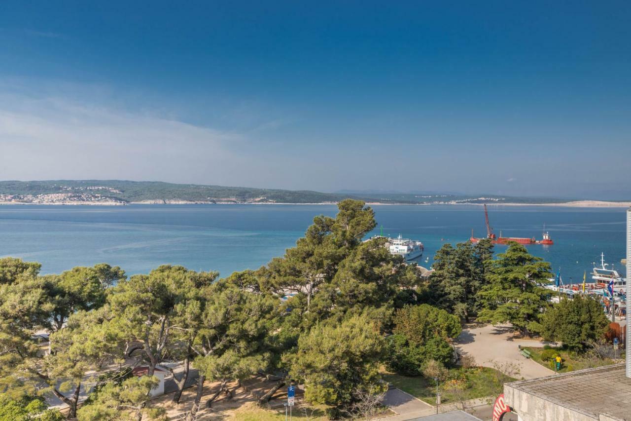 Apartment Center Crikvenica Buitenkant foto